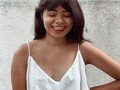Tan transparente y real como siempre quise ser. ✨ así se ve una Anaité recién levantada tratando de hacer los mandados del día.