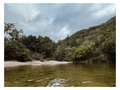 Me abrazan y yo les abrazos, gratitud eterna a este territorio, a este cuerpo de agua que alimenta la vida.  Gratidão Mãe 🪷  #palomino #travelphotography #trip #kids #love #sierranevada #colombia #nomad #river #water #caretheplanet #kids #love