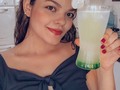 #diy Agua de pepino 🥒🧊💦 • Está idea está súper rica, saludable y fácil, yo hago literal una jarra completa y me la voy tomando en el transcurso del día 😊💚 • Beneficios: • Pepino 🥒 > Diurético natural, excelente desintoxicante, tiene propiedades antioxidantes y alcalinas que son efectivas para eliminar toxinas de tu cuerpo. • Limón🍋> Contiene vitamina C, es un poderoso antioxidante, facilita la eliminación de los desechos del organismo y estimula la eliminación de la grasa acumulada en el cuerpo • Otra razón para tomar agua de pepino con limón es que es muy refrescante💚💚
