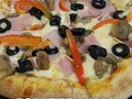 Esto es en @veros_pizza Av lara Terraza Parking Gril #Pizzas Demasiado Nivel