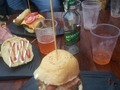 El team de @MeridaComedy @velasquezfrank69 @fabricioconde76 @angel_lopeztv ansiosos por comer las ricas #Hamburguesas artesanales, postres y #Vino de #Mora de nuestros anunciantes @elrinconburger de #Merida #paramo #LaCulata definitivamente a otro nivel!
