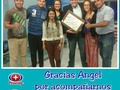 #Repost El equipo de #SeñalAbierta le agradece a @angel_lopeztv por habernos acompañado estos días en la conducción de nuestro programa, te deseamos muchos éxitos.  GRACIAS a ustedes por el cariño y la confianza! Son un grupo de profesionales con mucho compromiso y entrega! Que sigan los éxitos... #Gratitud  Pd: El lunes paso por el pote de nutella @carlosquinteroperiodista jajajaja