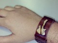 Atentos los panas.. 👉 @pololosman te obsequia esta pulsera, siguelos y comenta en la foto de 94.1fm nombre apellido y cedula y ya están participando....