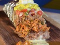 Estos son los #Burritos de los que hablamos siempre en #SinCorbata son #BRUTALES 👉 @quecomerenlara - Una excelente opción para almorzar es este delicioso Burrito Tradicional en @burritomucho. Relleno de arroz a la mexicana, carne y pollo, crema de frijoles, pico de gallo, guacamole, queso fundido, crema de leche y queso amarillo. Se encuentran ubicados en la carrera 25 entre calles 15 y 16 de #Barquisimeto #BurritoPauer #Ailofburrito #Regrann