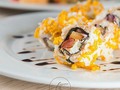 En @agorarest_ - Sorpréndete con la fusión de sabores que el Master @chefhuaman presenta en sus roles y disfruta del buen sushi.  #AgoraRestaurant #Barquisimeto #Sushi #Almuerzo #QueComerEnLara #Regrann