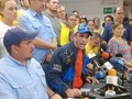 @hcapriles "Al plan Zamora le decimos mañana a la misma hora" #MUD convocó a movilización nacional este jueves #20Abril en los mismos puntos del #19Abril destino Defensoría del Pueblo #Caracas #Venezuela #Elecciones #Manifestacion