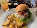 Hoy disfrutamos del #BurgerBreak de @jwmarriottccs presentado todos los viernes por @chef_josephcampos de 12m a 6pm en el @restaurantesurjw del #MarriottCaracas yo que soy un #BurgerLover recomiendo la #texmex que es buenísima!!! -Dato- todos los viernes de #BurgerBreak pueden disfrutar de tarifas especiales, aprovechan y se quedan en la barra del #RestauranteSurJW muy buen plan tipo predespacho. Agradecidos con todo el equipo por la invitación #JWMarriott #Hotel #Caracas #marriottbonvoy #bonvoy