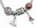 Pulsera tipo Pandora !!♥️ Ármala como quieras con  Nuestra amplia variedad de #charms