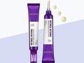 Retinol Intense Advanced Triple Action Eye Cream 30ml - SOME BY MI #porencargo   PRECIO: $105.000   Crema de ojos para una triple acción : Ojeras, Reafirmante, Arrugas   Crema antienvejecimiento total que se puede usar en cualquier área preocupante de piel flácida y flácida, como ojos, frente, labios y cuello.   Contiene Retinol, un perfecto agente anti-envejecimiento, vitamina A pura, reduce las arrugas, mejora la firmeza ✔Retinol es un ingrediente sorprendente que normaliza las células de la piel y restaura la piel envejecida a su estado anterior. En el proceso de renovación de la piel, resuelve muchos problemas de la piel como mejorar la elasticidad de los poros y las arrugas, suavizar la textura de la piel, etc.   Tambien con Colágeno de origen vegetal, péptido Rellena la piel flácida debido a la reducción de colágeno con firmeza.   No falta el Glutatión, y ácido tranexámico Se enfoca en las ojeras que hacen que la piel luzca apagada y cansada para prevenir la pigmentación y brinda un cuidado iluminador eficaz.   Otros ingredientes activos : Pantenol, ácido hialurónico, trehalosa   MODO DE USO: Utilizar por la mañana y por la noche. Aplicar suavemente en el área de los ojos, comenzando desde las esquinas internas antes de moverse hacia afuera.   #cosmeticacoreana #kbeau #eyecream #retinol #contornodeojos #cuidadofacial #skincare #rutinacoreana #arrugas #envioscolombia #anvimakeup