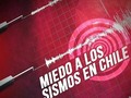 MIEDO A LOS SISMOS EN CHILE . Una de las razones que hacen a la gente pensar bien si irse a Chile o no, es lo propenso que es este país a sufrir terremotos y movimientos sísmicos, esto se debe a que está ubicado justo al límite de la placa tectónica de Nazca, que choca contra la placa Sudamericana. . Estas dos placas son grandes bloques de superficie terrestre que intentan avanzar la una sobre la otra a razón de entre 7 y 8 centímetros por año. La placa de Nazca (que limita en su lado izquierdo con la placa Pacífica) está siendo empujada por debajo de la placa Sudamericana. . Según Mario Pardo, doctor en física y sismología chileno, ambas "están pegadas por el roce de contacto en un área que va desde el sur de Perú hasta el norte de Chile". . El Ministerio del Interior y Seguridad Publica de Chile en su página web hace una breve explicación de lo que es una actividad sísmica y provee de información útil relacionada con lo que deben hacer las personas antes, en medio y después de un terremoto, puedes informarte en esta dirección:  . Para ver la actividad sísmica en Chile minuto a minuto y en qué zona de Chile se efectuó puedes revisarlo en la página web del Centro Sismológico Nacional de la Universidad de Chile en la siguiente dirección:  . Si tienes planes de irte a vivir en Chile, te recomiendo que te informes con respecto a este tema y tomes tus previsiones al llegar a esta nación. _____________ #aquivoychiletips