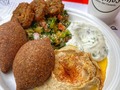 😍 ¿por cuál te decides? 𝐀𝐫𝐚𝐛𝐢𝐜 𝐩𝐥𝐚𝐭𝐭𝐞𝐫 ò 𝐒𝐡𝐚𝐰𝐚𝐫𝐦𝐚 @hummusrd   #plattet #shawarma #dinner #rd #santodomingo #hummus #platter