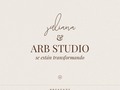 ✶ Esta en la historia de cómo ARB STUDIO se está transformando ✶  Han sido 8 años detrás de la marca ARB STUDIO. En todo este tiempo, los aprendizajes en mi vida no han parado.  En diciembre de 2015, meses después de haberle dado vida a ARB Tienda de Regalos, ARB Corporativo vio la luz: ahora también producía detalles en volumen para empresas. En 2019, di un paso más allá. Decidí formalizar una línea de negocio que ya existía, pero no era visible: ARB Branding @arb.branding, destinada a diseñar marcas con un propósito claro.   Cuando llegó la pandemia, descubrí el potencial de mi emprendimiento. Me emocioné tanto que decidí constituir empresa. Sin embargo, luego de haber tenido un 2020 muy próspero, de repente en 2021 todo cambió. Había algo dentro de mí que ya no se sentía a gusto con lo que estaba haciendo.   Este momento coincidió con el inicio de un proceso de transformación personal que continúa hasta el día de hoy y que me permitió comprender que había proyectos que ya no resonaban conmigo…  👉🏽Si quieres saber cómo nació ARB Studio, lee la anterior publicación.  👈🏽Si quieres descubrir cuál será el nuevo rumbo que tomará ARB Studio, lee la siguiente publicación.