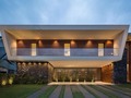 #ArchitectureNow House in a Brazilian beach, Design by @raiz_arquitetura  The Jukro beach house, located in #JardimAcapulco (Guarujá), on the coast of #saopaulo, was built on two floors and made with reinforced concrete. The project is signed by Raiz Arquitetura office, led by the architects Alexandre Ferraz and Elias Souza, who have in their portfolio several high-end houses on the coast and interior of São Paulo  📍São Paulo, Brazil ___________________ ®️ All materials presented on this site are copyrighted and owned by the creators listed above. #Architecture #Design #InteriorDesign #ArchitecturePhotography #Photography #Travel #Interior #Architecturelovers #Architect #Home #HomeDecor #ArchiLovers #Building #Arquitectura #Construction #Homedesign #Designer #Nature #Love #Luxury #Interiors #Render #ArchitectureDesign #Facade