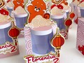 Y seguimos mostrando mas de lo que realizamos para el el cumpleaños de Florencia🧡💙❤️💚 las cajitas para macarons #cumpleaños #cajitasmacarons #ideasparadecorar #papeleríacreativa