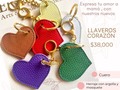 Llega el día de la madre y qué mejor forma de expresar tu amor por ella que con nuestros nuevos y lindos llaveros de corazón ❤️,100%cuero.   Colores disponibles: Miel, verde biche, verde pasto, blanco, morado y el infaltable rojo ❤️. Ordena el tuyo en celular 📲 3138701030 ó haciendo click en el enlace de WhatsApp de nuestro perfil.  #llaverosdecorazones #díadelamadre #llaverosdecuero #hechoencolombia