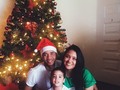 Nuestra mejor cara😂, la de recién levantados❤ papá llegando de volar toda la madrugada 🛩 y mamá con el bebé esperándolo para celebrar nuestra hermosa navidad🎄 Esta navidad sólo puedo agradecer por la hermosa familia que tengo, llena de amor sincero y felicidad... para MÍ, mi familia perfecta❤ agradecer por la vida, la salud de mi bebé que es lo más valiso que tenemos👶🏻 porque es un niño muy capaz e inteligente... Qué más puedo pedir? Más nada, porque soy feliz con lo que tengo y hasta con lo que me falta🌠 a todos mi mensaje es DISFRUTA, AMA Y PERDONA HOY, MAÑANA NO ESTÁ PROMETIDO PARA NADIE, FELIZ NAVIDAD🎅🏼🧚🏻‍♀️