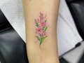 La perfección está en los pequeños detalles 🌸 . . . . . @rafatattoo_ink