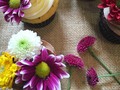 { Cupcakes & Flowers } . #myfav #cupcakes #cupcakesandflowers #bakkercakes