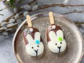 Easter bunnies 🐰🐰  #cakesicles #eastercakesicles #bunnycakesicles #eastertime #easter