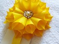 Cintillo flor amarilla #accesoriosparabebe #tiaras #ropatejidaparabebe #babyshower #bebeencamlno #bebecrochet
