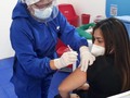 Los profesionales de la salud de MiRed IPS, fueron avalados por el Ministerio de Salud y Protección Social, para aplicar bajo todos los pro de bioseguridad, las primeras dosis en las jornadas contra el coronavirus.  Nuestro talento humano se encuentra vacunando a todos los profesionales de la Salud en las distintas IPS del distrito.  Hoy la jornada fue cumplida en la Clinica del Caribe, La Reina Catalina, La Merced, El CARI de Alta complejidad, La clínica Centro y MiRed IPS.   En MiRed IPS cuidamos a quienes nos cuidan.  𝗟á𝘃𝗮𝘁𝗲 𝗹𝗮𝘀 𝗺𝗮𝗻𝗼𝘀 𝗳𝗿𝗲𝗰𝘂𝗲𝗻𝘁𝗲𝗺𝗲𝗻𝘁𝗲. Si necesitas información, puedes comunicarte con nuestro call Center 3225757 ¡Estamos para atenderte!   #Baqunatuvida #prevenirloestaentusmanos #quedateencasa #lavatelasmanos #cuidemonostodos #vacunate #vacuna #MiRed #MiRedIPS #CuidamosTuSalud #Barranquilla  @opspaho @secsaludbaq @minsaludcol @organizacionmundialdelasalud @alcaldiabarranquilla