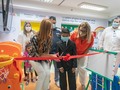 En el Camino Universitario Adelita de Char, se llevó a cabo la inauguración de la primera ludoteca hospitalaria de la red pública del distrito de barranquilla con el objetivo de mejorar la experiencia de los niños hospitalizados, mediante actividades de lectura de cuentos, juegos y ambientes sanadores. @secsaludbaq @minsaludcol @alcaldiabarranquilla @oimcolombia @usaid   #HumanizadoLaAtencionEnSalud #ludoteca #aprenderjugando #lecturaquecura
