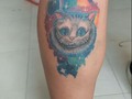 Esto es lo que más agradecemos ver 💙 Tatuajes cicatrizados, colores aun vivos en piel trigueña después de 1 año y medio, aqui no hay retoques ni photoshop, asi es lo real, la piel con todas sus características. Sin mentiras. Y la mejor de todas, que vuelven por más. Mil gracias por cuidar sus obras de arte 💕 #healedtattoo #tattoolife #beforeandafter #antesydespues #tattoo #tatuajecicatrizado #tattoovideo #tatuajes #inked #watercolortattoo #legtattoo #femaletattoo #cheshire #cheshiretattoo #pereira
