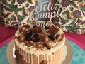 Hay cosas en la vida que no se detienen como tu cumpleaños🧁🎂 o el tus seres queridos 👨‍👩‍👦 Por esta razón hemos decidido trabajar a puerta cerrada y en nuestro taller sobre pedido a domicilio 💗 Tortas en crema 💗Cupcakes en caja x 6 und 💗Postres 💗Tartaletas de frutas 💗Desayunos sorpresas En estos momentos es una sola persona detras de todo ( hornear, decorar, desinfectar, empacar) para que asi mismo el producto salga en perfecto estado y llegue con la mayor seguridad a sus casa 🏘️ Todos los pedidos se toman por whatssap o llamando a nuestra unica linea 🤳3204416481  #hechoconamor #telollevamosacasa #cuarentena