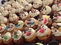 Hay cosas en la vida que no se detienen como tu cumpleaños🧁🎂 o el tus seres queridos 👨‍👩‍👦 Por esta razón hemos decidido trabajar a puerta cerrada y en nuestro taller sobre pedido a domicilio 💗 Tortas en crema 💗Cupcakes en caja x 6 und 💗Postres 💗Tartaletas de frutas 💗Desayunos sorpresas En estos momentos es una sola persona detras de todo ( hornear, decorar, desinfectar, empacar) para que asi mismo el producto salga en perfecto estado y llegue con la mayor seguridad a sus casa 🏘️ Todos los pedidos se toman por whatssap o llamando a nuestra unica linea 🤳3204416481  #hechoconamor #telollevamosacasa #cuarentena