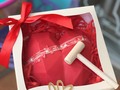 Sorprende con nosotros❣️ Corazón de chocolate relleno de dulces 🍬🍬🍭🍬