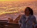 Camila, quiero que seas feliz y haré todo para ayudarte a llegar a eso. Habrán muchos momentos donde estarás feliz, pero no quiero que solamente estés feliz, quiero que seas feliz.