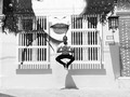 B&W.  A veces solo debemos dar el salto.🚀 . . . #tevasamorir #jumpman #cartagenadeindias #getsemani #art #blackandwhite