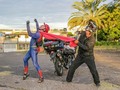 🚲🇵🇹🏍️🇦🇷 ¿Qué pasa si ligas un portugués y un argentino, uno más loco que el otro?  @pauloishere y @mariooscarsoto unos días muy gratos en su recorrido por sudamérica. 🌎  No puedo negar que ambos me recordaron a @viajesyaventurasdemauro, quién es cicloviajero y motoviajero y también recorrió sudamérica en una Kawasaki KLR 650.  🙌 Agradecido con estos renuentes a quedarse en casa por su visita y quedarse par de días para conocer una pequeña parte de @puertoordaz.  Si los ven por su ciudad no se arrepentirán de recibirlos y escuchar sus historias.  Nota importante: Paulo 🚴‍♂️ es alérgico a la kryptonita. 😂😂😂