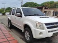 🚗Marca: Chevrolet  🚘Modelo: lud DMAX  📆Año: 2011 ⚙Transmisión( Sínc o Aut): automática  🔧 (4x4 o 4x2): 4x4 📏Kilometraje:192 mil  🎨Color: blanco 💺 Asientos: cuero  🔐Asegurado: no ❄ Aire: si 🕛 Cauchos: 40% 🌎 Ubicación: cojedes 📝Único dueño o traspasos: 4-1  💰Precio: 8900 🎫 Cilindrada del motor: 3.5 🔑Cuántas llaves posee: 3  💥 Ha sido chocado: no 📲0414-5088556 WhatsApp   #maracay #valencia  #caracas #merida #barinas  #lecheria  #maturin #cojedes #valencia