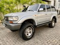 Toyota burbuja 2007💎 VX Full Time  Automática 4x4 126.000 Kms 3-1 3 llaves Tapicería original cuero Nevera ❄️  3 filas asientos Suspensión old man emu 5” Cauchos cooper sttpro MT 80% Nunca chocada Vidrios originales  Precio 27.000$  Táchira  📲0414-5088556 WhatsApp   #maracaycity #caracas #valenciavenezuela #lecherias #lechería #barinasvenezuela #barquisimetolara #tovar #lagrita #lafria #sancristóbal #mucuchies #paramo