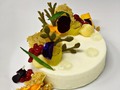 ~ Mousse de coco🥥  ~ Piña compresa con hierbabuena 🍍🌿 ~ Crema pastelera de limón 🍋  ~ Esferas de frambuesa 🔴  ~ Crumble de almendra 🥜  #Castañyoles #Goxua #Event #postre #restaurant #dessert