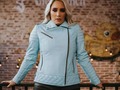 Un nuevo color de nuestra icónica 🧥en cuero Nina  Cra 13a # 78 - 14 oficina 202 Bogotá  Wa.me/573505472233  Dos años de garantía y mantenimiento gratis de por vida.  💄@stefaniap.makeup 📷@laesquinadejulian 🍽️@belisario.mde 💃@777t.a.e