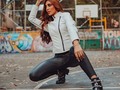 💋MÁS SEXY QUE NUNCA💋  ✅Comprobado: La Forma más eficaz para Resaltar tu figura y verte más Sexy.   ¿Estás cansada de no encontrar una prenda única a la medida diferente en Medellín?  Tenemos que ser sinceras 💋 no todas las Chaquetas que nos medimos en una tienda de Ropa son lo que esperábamos y esto pasa por varias razones:  ✨La talla más pequeña nos queda muy pequeña. ✨La que se supone que es nuestra talla, nos queda muy grande. ✨Las mangas son o muy cortas o muy largas. ✨No hay variedad de diseños. ✨No hay variedad de colores. ✨Los diseños se ven igualitos a las chaquetas que ya le has visto antes a tus amigos, tus primos, tus compañeros de oficina ..... etc  Es normal que todos pensemos que para este tipo de cosas no existe ninguna solución, simplemente tenemos que muchas veces conformarnos con lucir como nos toca y no como queremos. 👎  Sin embargo, para eso estamos aquí, para decirte: 😚SI HAY UNA SOLUCIÓN 😚💋💋💋💋💋  ¡Como diseñador de moda profesional, tengo más de 20 años de experiencia asesorando a diferentes artistas, escuchando a mis clientes y diseñando para ellos Chaquetas inspiradas en sus propios gustos y necesidades!  💪💪 Ya es hora de que juntos logremos una nueva versión de cómo te ves y cómo te sientes.  Tenemos diseños Brutales que sabemos que te van a encantar, muchos colores disponibles, y lo más importante: ASESORÍA TOTALMENTE PERSONALIZADA GRATIS.   Lo único que debes hacer es escribirnos y listo…