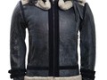 Nuestra chaqueta en cuero New York 2.0 fabricada en cuero con proceso envejecido, cuerpo en peluche con doble cuello removible.  Disponible para entrega inmediata  #realleatherisforever #lachaqueteria