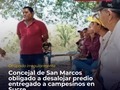 #Sucre #tendencias / Concejal de San Marcos obligado a desalojar predio entregado a campesinos en Sucre  El concejal del municipio de San Marcos, Sucre, Libardo Antonio Zayas, se vio obligado a desalojar un predio de 170 hectáreas conocido como El Paraíso que venía ocupando irregularmente para el pastoreo de ganado, y que el Estado le había entregado a 40 familias campesinas de esa región sucreña.  La Sociedad de Activos Especiales, SAE, notificó al concejal que debía entregar el predio, pero, en principio se negó a firmar y manifestó “que no sacaría el ganado”, dijo la SAE.  Esto llevó a que los campesinos afectados hicieran pública la situación a través Twitter, y así el caso llegó a conocimiento del Presidente Gustavo Petro.  El mandatario intervino por la misma vía con el siguiente mensaje: “Le solicito al concejal Zayas retirarse voluntariamente, pero de inmediato, del predio que en poder del Estado se entregó a los campesinos”.  Horas después del llamado del Presidente, Zayas retiró sus reses.  A pesar de que aceptó la orden de desalojo, el concejal Sayas, adscrito al partido Cambio Radical, podría ser sujeto de una investigación disciplinaria, pues se atrevió a ocupar irregularmente un predio de manera “desobligante, arbitraria e intimidante”, expresó la SAE.  El predio El Paraíso se entregó en el marco de procesos de extinción de dominio por narcotráfico y corrupción que se siguió contra el exsenador sucreño. Antonio Guerra.