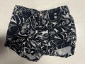 Old Navy  Talla 3  Precio 4$