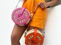 Cual es tu favorito ?? Fucsia o naranja  #regalospersonalizados #ideaspararegalar #bolsodepalmadeiraca #artesania #hechoencolombia #barranquilla