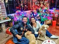Felices fiestas. Pásala en familia. Con los que de verdad te quieren.
