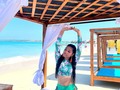 Un día le escribí a mi amiga @karensantiago1406 y le dije: amiga ¿y si vamos a Cartagena? Me respondió de una vez y dijo: ¡Vamos! 🥰💃  Es nuestro segundo viaje juntas desde hace 4 años atrás que visitamos San Andres y en ambos lugares la pasamos genial, cada viaje tiene sus historias y experiencias que siempre serán guardados en nuestros recuerdos ♡   Desde que ví la novela: Betty la Fea siempre quise ir a Cartagena; el lugar donde Betty sanó, perdonó y se transformó hahaha. (Puede sonar gracioso pero sí hahaha)  Pero creo que Betty no fue a Barú, sólo a la ciudad de Cartagena hahahaha 🤔😄😹  En fin, un sueño de pequeña cumplido 🏖♡✅🥰