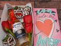 Detalles 🥰  📲 Contáctanos al WhatsApp 3103123510  #navidad #detallesvillavicencio #villavicencio #anchetas #anchetasnavideñas #anchetasnavidad #vino #rosas #fresas #corona
