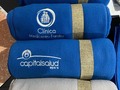 Empresa Asesora en Publicidad y Merchandising,Regalos-Cobija en Fleece Manta Viajera-cobija de Estudio. Con reata para empacar y cargar. Cierre en velcro.  Material antipeelin Medidas: 150 cm x 130 cm, Pedidos WhatsApp 3114810916.#refalospersonalizados #cool #regalosempresariales #mantas