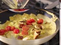 KUCHÁRKA HERBALIFE NUTRITION- Omeleta s pestom, paradajkami a halloumi_sk titulky