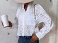 Nos ha llegado esta hermosa blusa que no podrán resistir en probárselas .. las espero esta semana abrimos corrido hasta las 5:00PM !!   Blusa con bordado de ojal ..  SML Disponible   𝙲𝙾𝙸𝙺 𝚃𝙴 𝚅𝙸𝚂𝚃𝙴 !  📍VISÍTANOS  Ubicados en el centro comercial Galeria las Americas local PB. San Antonio De Los Altos.  LUNES A SÁBADO   10:00 AM - 5:00 PM (SEMANA FLEXIBLE)  Horarios: 10:00AM - 4:00 PM (SEMANA RADICAL)  Si quieres realizar tus compras Online escríbenos al WhatsApp 0414-130-8217 horarios de lunes a sábado de 10 A.M. a 6 P.M.  ENVÍOS 📦 A NIVEL NACIONAL  DELIVERY GRATIS EN LA ZONA   #moda#coikteviste#love#tendencia#dress#vestidos#sanantoniodelosaltos#tiendafisic#bodysuit#jeans#botascombat#fashions#blogger #accesorios#moda2021#tienda#ropa#g#fashion#tiendaonline#emprendimiento#follow#boutique
