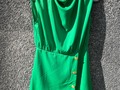 Y seguimos robando miradas con este estupendo color de la temporada verde esmeralda   Jumpsuit Corto  SML 60$   🅒🅞🅘🅚 🅣🅔 🅥🅘🅢🅣🅔 !!   FELIZ NAVIDAD 🎄   📍VISÍTANOS  Ubicados en el centro comercial Galeria las Americas local PB. San Antonio De Los Altos.  LUNES A SÁBADO   9:30 AM - 7:00 PM  Haz tu pedido ya !! #contactanos para mayor comodidad en nuestro perfil se encuentra el link directo para ingresar a nuestro WhatsApp   ENVÍOS 📦 A NIVEL NACIONAL  DELIVERY GRATIS EN LA ZONA   #coikteviste#love#tendencia#dress#vestidos#sanantoniodelosalto #fashion #style #picoftheday #model #bhfyp #art #beauty #instadaily #me #smile #likeforlikes #followme #ootd #fashionblogger #moda #happy #myself #instalike #cute #photo #followforfollowback