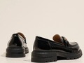 Ya tienes tus mocasines?? Son cómodos y podemos combinarlos con todo ..   Mocasines con detalle en dorado  69$  (Pocas tallas)  🅒🅞🅘🅚 🅣🅔 🅥🅘🅢🅣🅔 !!   📍VISÍTANOS  Ubicados en el centro comercial Galeria las Americas local PB. San Antonio De Los Altos.  LUNES A SÁBADO   9:30 AM - 6:00 PM  Haz tu pedido ya !! #contactanos para mayor comodidad en nuestro perfil se encuentra el link directo para ingresar a nuestro WhatsApp   ENVÍOS 📦 A NIVEL NACIONAL  DELIVERY GRATIS EN LA ZONA   #coikteviste#love#tendencia#dress#vestidos#sanantoniodelosalto #fashion #style #picoftheday #model #bhfyp #art #beauty #instadaily #me #smile #likeforlikes #followme #ootd #fashionblogger #moda #happy #myself #instalike #cute #photo